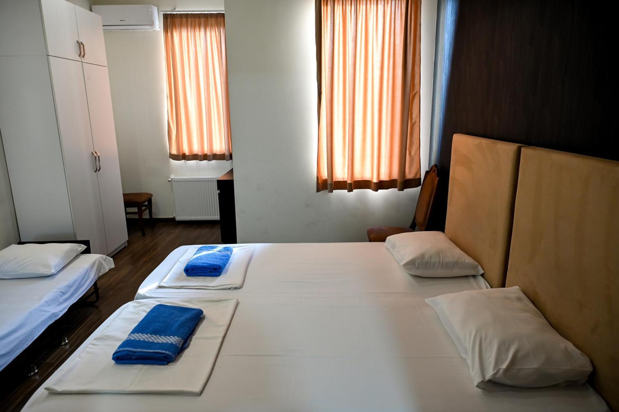 Starhostel Kutaisi Eksteriør billede