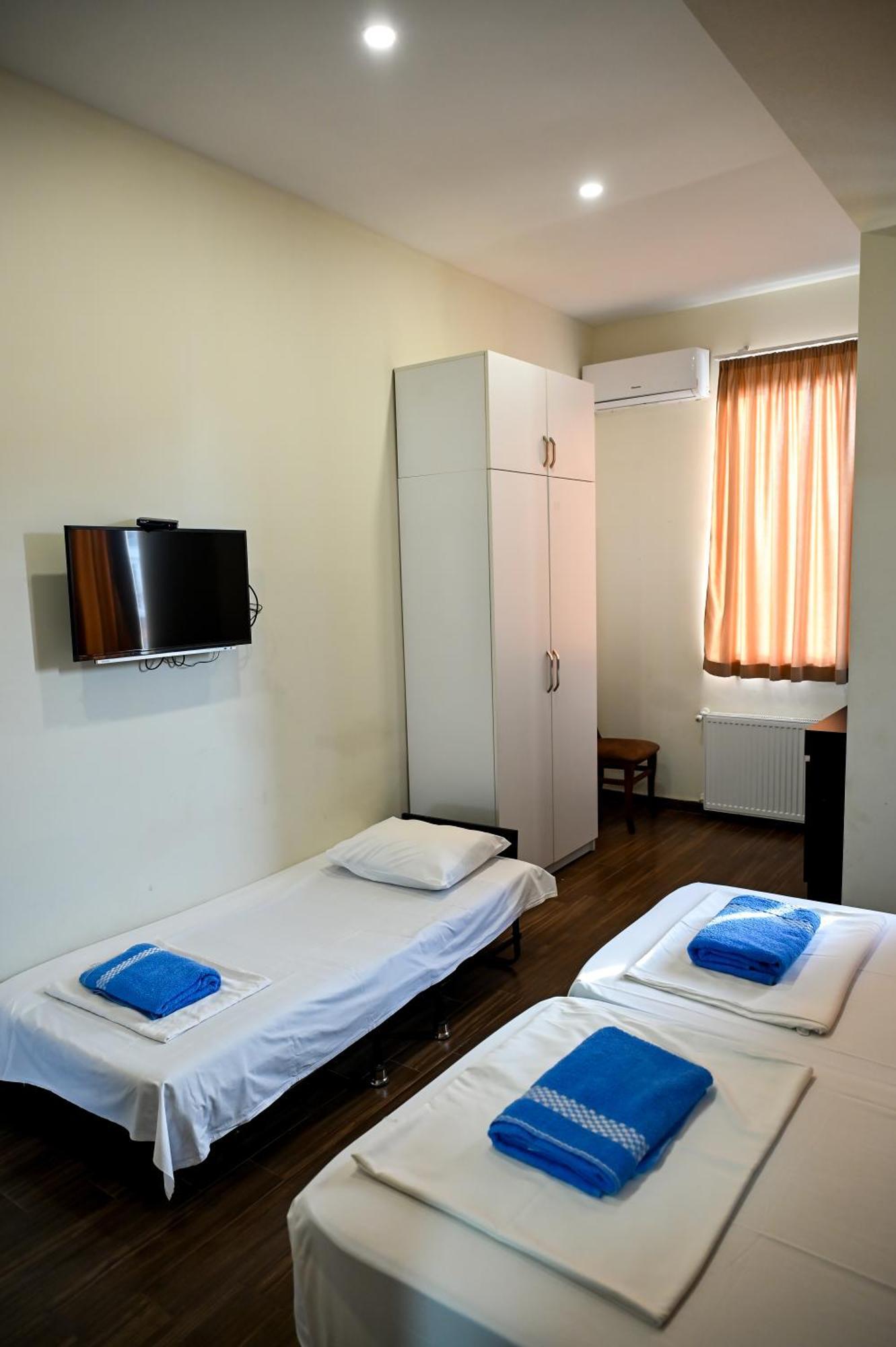 Starhostel Kutaisi Eksteriør billede