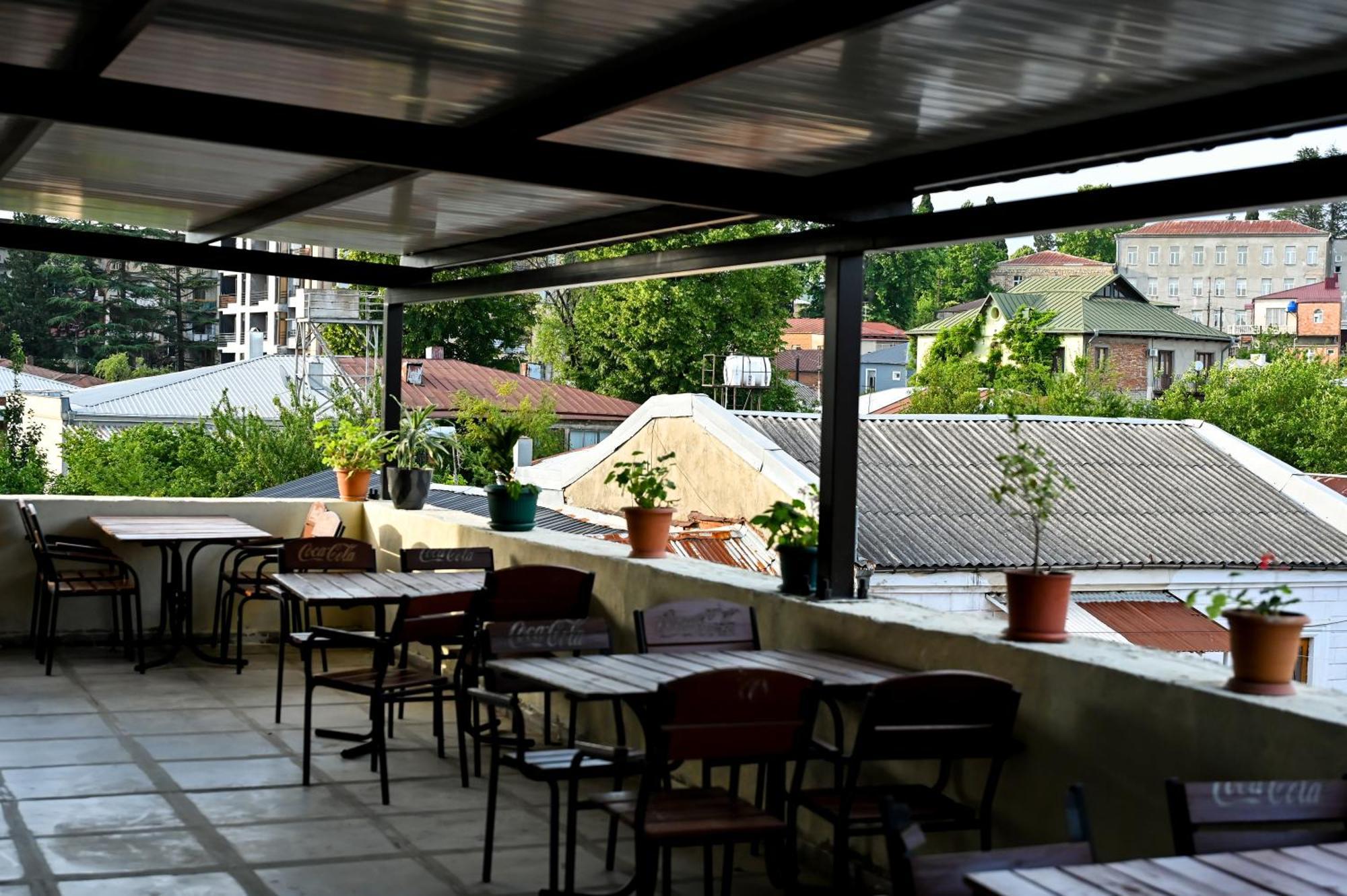 Starhostel Kutaisi Eksteriør billede