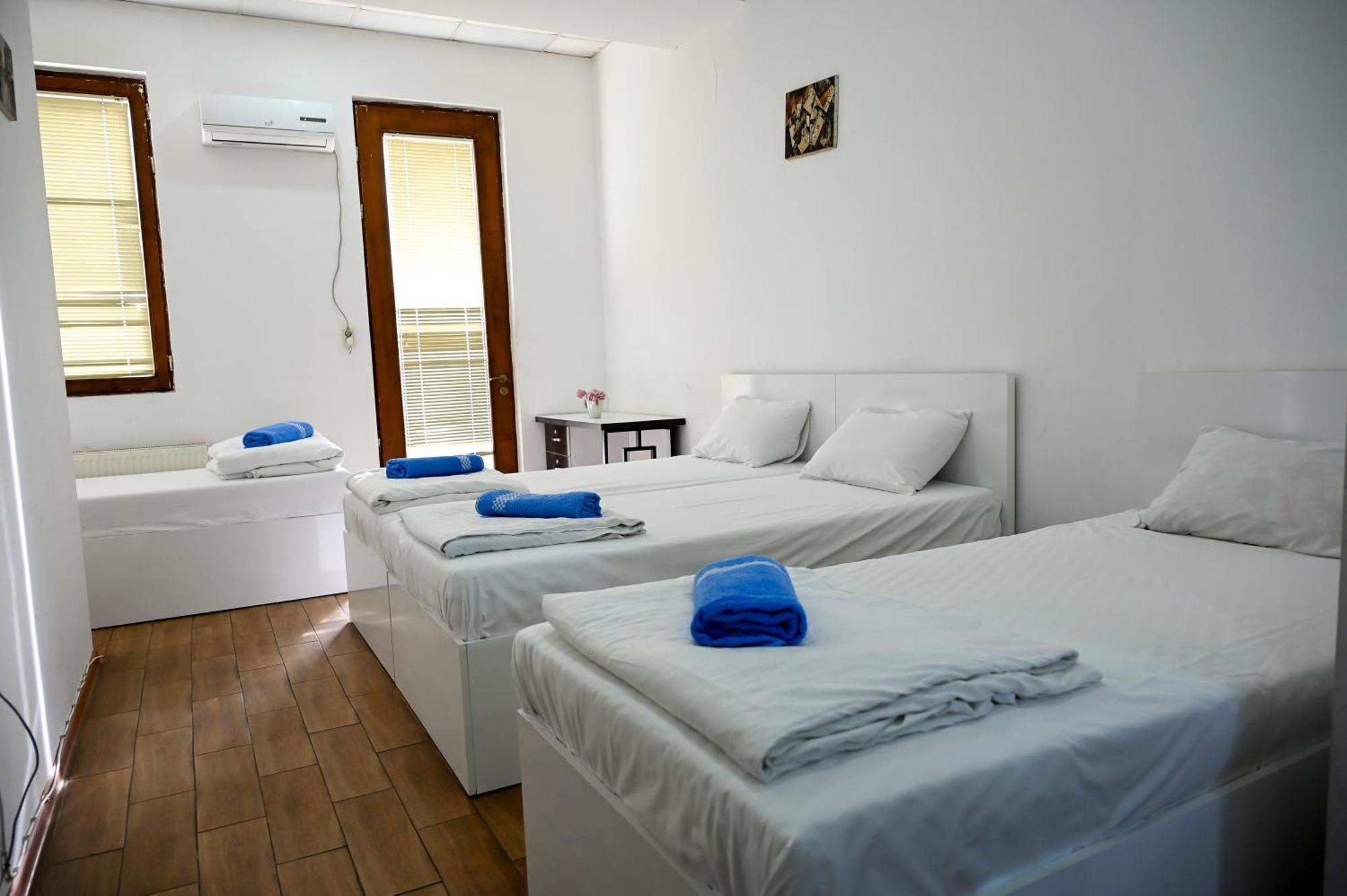 Starhostel Kutaisi Eksteriør billede