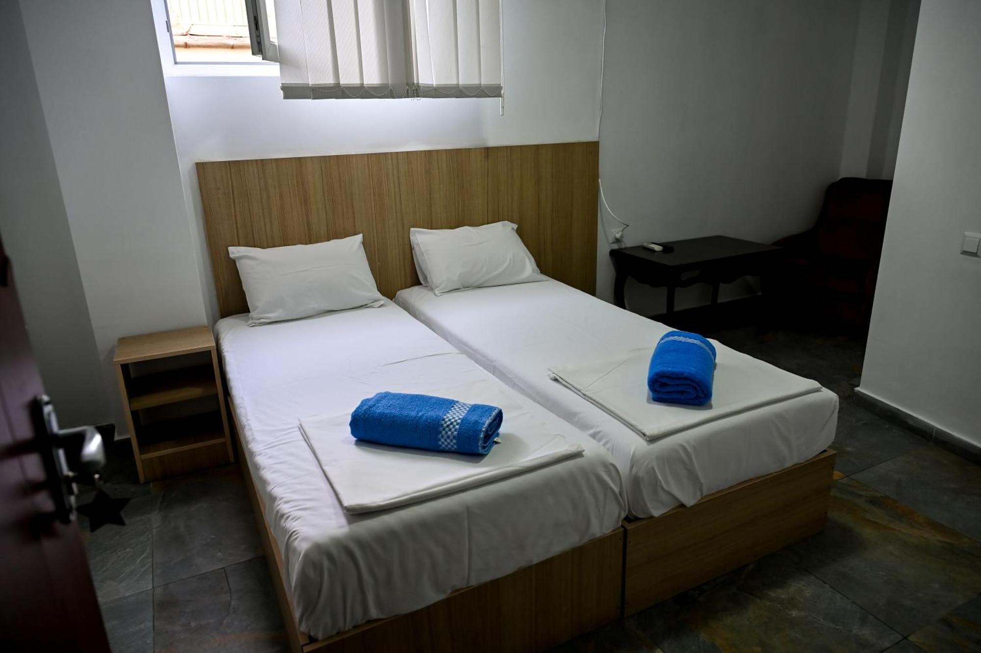 Starhostel Kutaisi Eksteriør billede